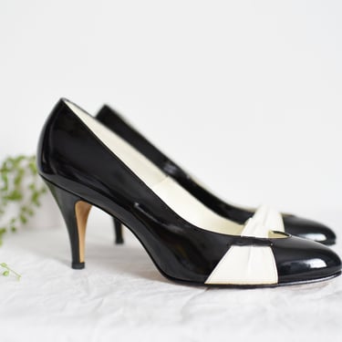 1960s Black and White Leather Pumps - 9N 
