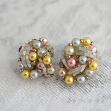 1950s Pastel Faux Pearls and Beads Cluster Clip Earrings 