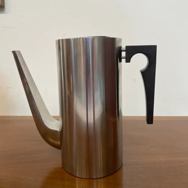 Arne Jacobsen Stainless Steel Coffee Pot by Stelton | vintage kitchen ware 