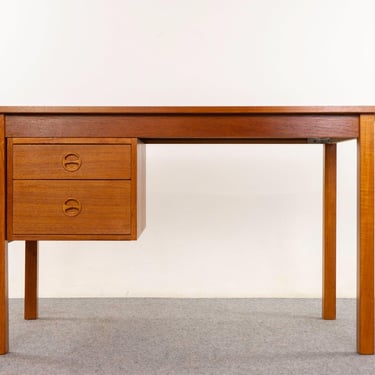 Teak Extendable Danish Desk - (D1288) 