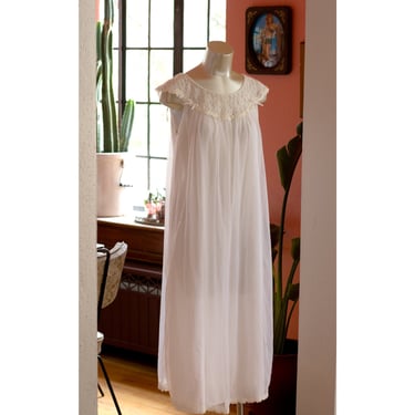 Vintage Bridal Lingerie Nightgown - 1960s - Sheer, White, Lace 