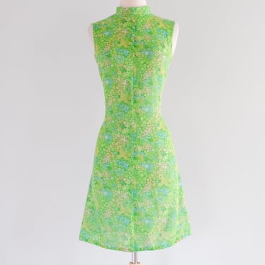 Vintage 1960's Meadow Green Shift Dress / M