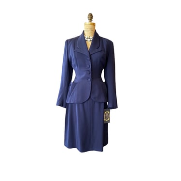 RESERVED 1940s womens suit, navy blue wool, vintage 40s suit, jacket and skirt, medium, film noir, 29 waist, classic 40s fashion 