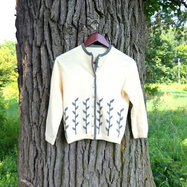 Vintage 1970's XS to S Knit Cardigan Patterned Sweater / Boho 