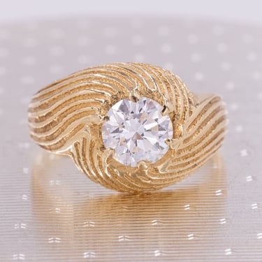 Flush-Set Colorless Diamond Swirl Ring