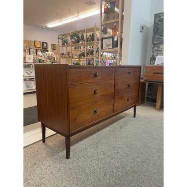 Free shipping within continental US - Vintage Mid Century Modern Six Drawer Dresser Dovetail Drawers. 