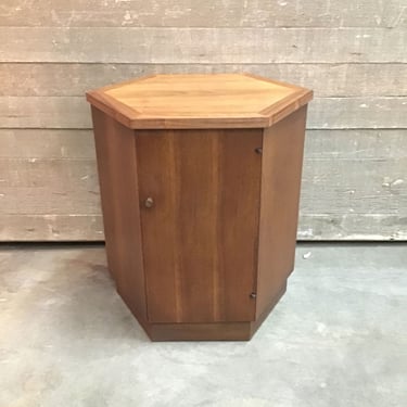 Mid Century Lane Side Table (Tacoma)