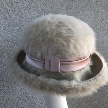 Vintage beige wool fur felt bowler hat with lilac ribbon by Marce Original USA Sz 22” 
