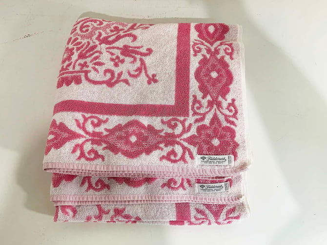 Bright Hot Pink Towel Set by Fieldcrest Vintage Bath Towel Vintage Pink  Towels Pink Fieldcrest Towels Set Hot Pink Towel Set 