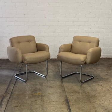 Cantilevered Loungers by Harvey Probber - Pair 