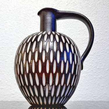 STUDIO POTTERY JUG VASE BY WILHELM AND ELLY KUCH