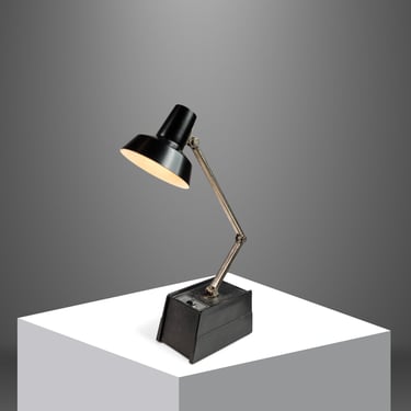 Mid-Century Modern Industrial Tensor Desk Lamp by Mobilite from NASA Offices, Taiwan, c. 1970's 