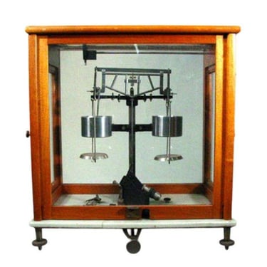 1960 Double-Deck Precision Analytical Balance by Galileo Sartorius in Glass Case 