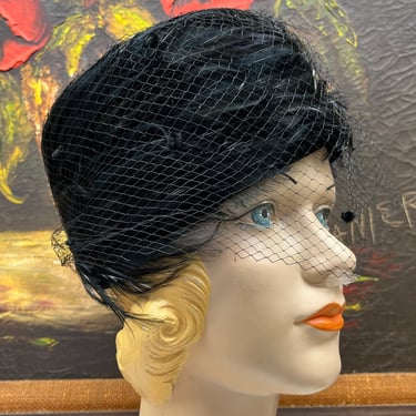 vintage velvet feather cap 1950s black netted toque hat 