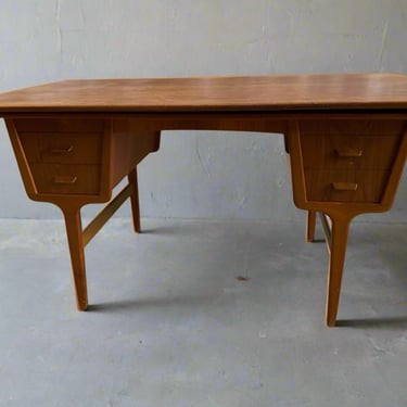 Munch Møbler Teak Desk with Draw Leaves - #A1506 - Designed by Carl Aage Skov