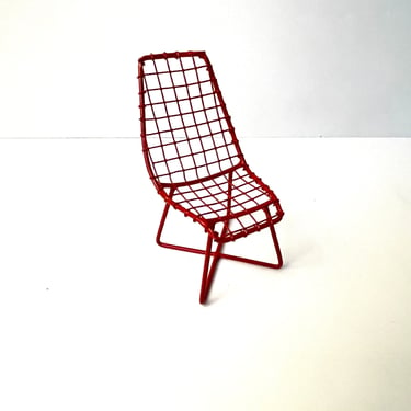 Vintage Mid Century Modern Miniature Wire Mesh Metal Chair In The Style of Vitra 