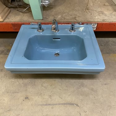 Vintage Blue Wall Mounted Sink