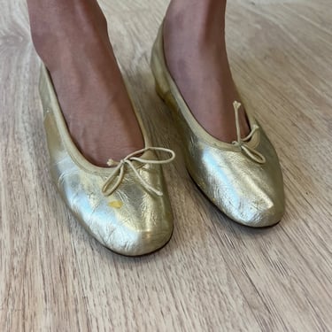 Vintage Repetto Gold Leather 60’s Style Bali Flats by VintageRosemond