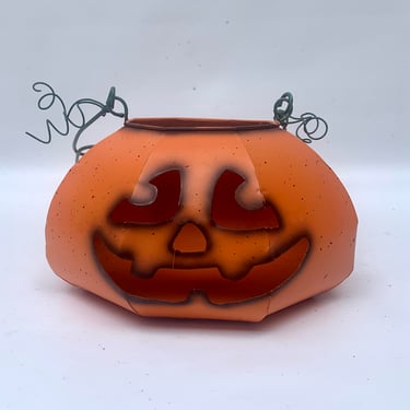 Spooky Jack O Lantern – Squat