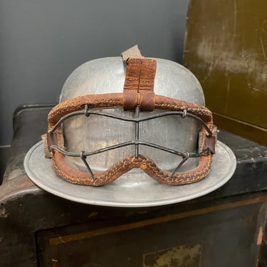 Vintage 1930s Spalding Sports Face Mask Leather Metal for Catchers JaiLai Goggles Prop Antique 