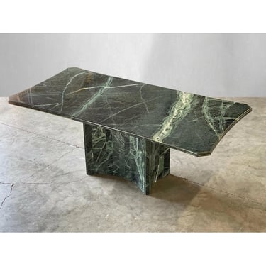 Vintage Italian Serpentine Green Marble Pedestal Dinning Table circa 1970 