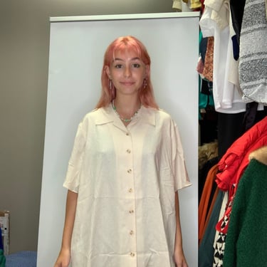 90's Anna and Frank Women's 100% Silk crème button up 