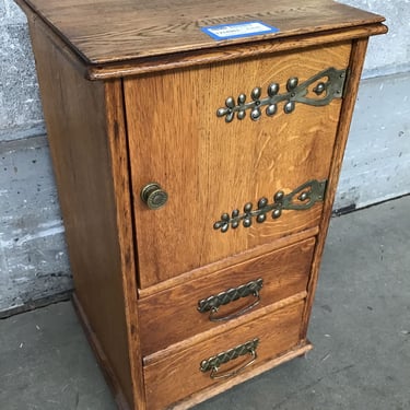 Rolling Oak Side Table (Seattle)