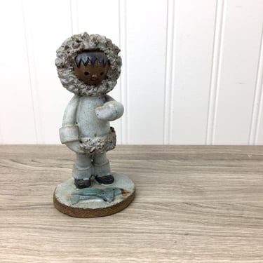 Lorraine Herman pottery - Inuit child with fish - 1970s vintage 