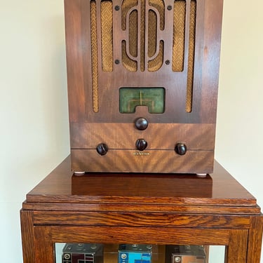 1936 RCA 5T1 Tombstone MP3/AM/Shortwave Art Deco Radio, Elec Restored 