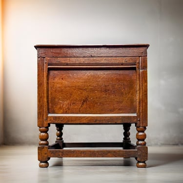 Small 18th Century Oak Coffer, Jacobean Close Stool, English Side Table or Storage Chest with Turned Legs 