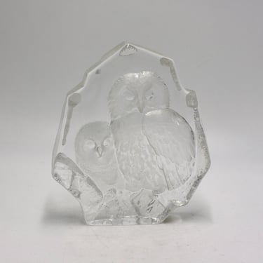 vintage Mats Jonasson crystal owl sculpture paper weight 