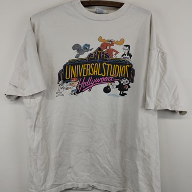 XL 90s Hanes Universal Studios T-Shirt White White T-Shirt XLarge 1990s 2000s Movie Funny Comedy 