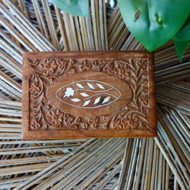 Indian wood carved box 6x4" tarot crystal storage, jewelry or weed stash box with lid for hippie home decor, bone inlaid sheesham rosewood 