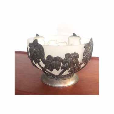 Contemporary 1990s Frosted Glass Serving Bowl With Bimorphic Palm Trees from International Silver 