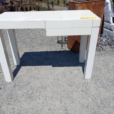 Simple Modern Desk, 42 x 18 x 30.5