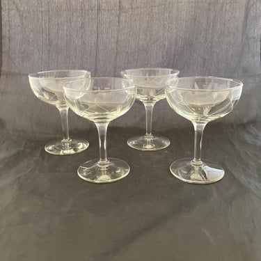 Set of 2 Vintage Mid Century Modern Floral Etched 4 OZ Cocktail Coupe Glasses, Art Deco Champagne Saucers, Antique Retro Martini Glasses 