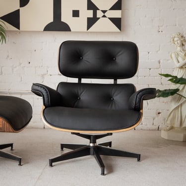 Black Leather Iconic Chair