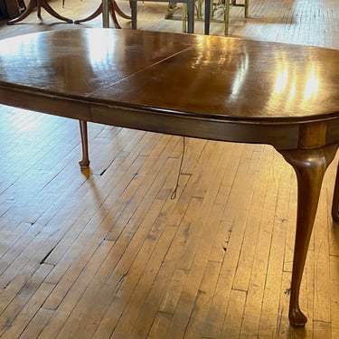 Dark Wood Oval Dining Table w Light Trim and 2 Leaves