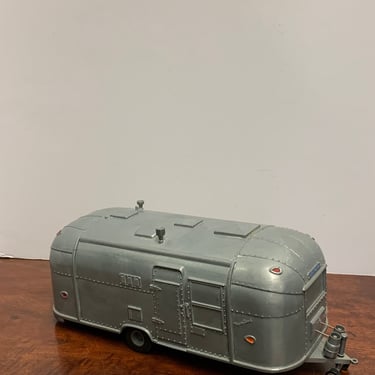 Vintage Pottery Barn Die-Cast Airstream 1:18 Scale 