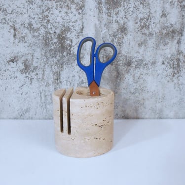 Travertine Pen and Pencil Holder in the Style of Cerri Nestore and Fratelli Mannelli 