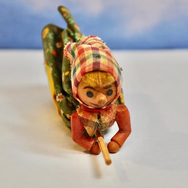 Vintage Kitchen Witch Flying On Broom Stick Steinbach Erzgebirge Germany Good Luck Hanging Ornament Hardwood Handmade Holiday Decor RARE 