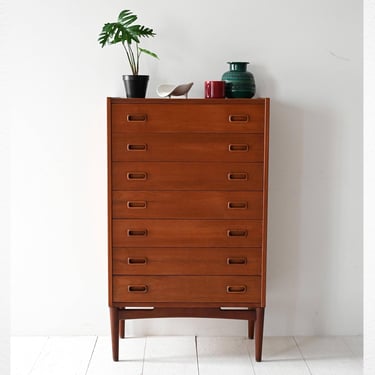 Vintage Danish Teak Tallboy Dresser with Curved Wood Details and Seven Drawers, 1960s 