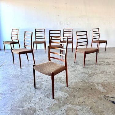 Set of 8 Danish Modern Rosewood Niels O. Moller for J.L. Moller Chairs, Model 82 