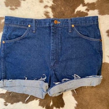 Vintage Dark Rinse Wrangler Denim Jean Cut Off Shorts waist 34” 