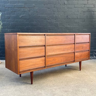 Mid-Century Modern 9-Drawer Walnut Dresser by Dixie Furniture, c.1960’s 