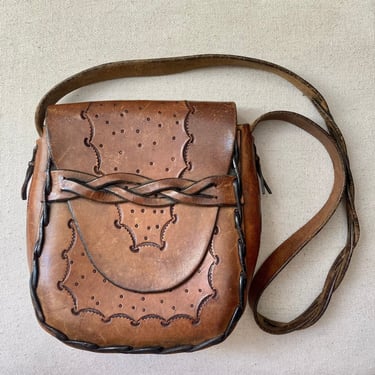 Vintage 70s Boho TOOLED + BRAIDED Leather Shoulder Bag Purse 
