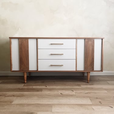 Two-Tone Sideboard Buffet - Credenza 
