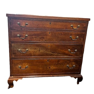 Antique Solid Wood 4 Drawer Dresser w/Brass Pulls MTF156-52