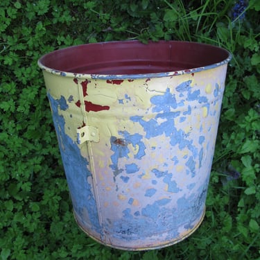 Large Chippy Painted Metal Bucket Galvanized Planter Industrial Wastepaper Basket Large Metal Planter Pail Colorful Metal Storage Bin 