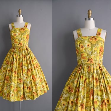 vintage 1950s Golden Floral Print Polished Cotton Full Skirt Dress - Small 